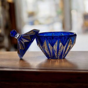 خرید قندان بلور رنگی مجلسی آبی تیره با تزئینات طلاکوب برای سایت هنرنقشستان